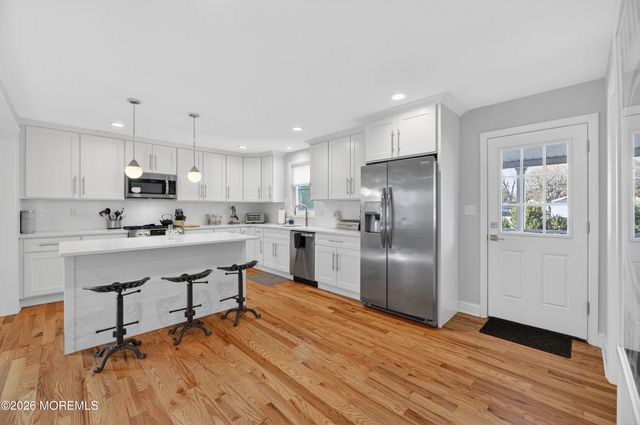 15 Mccoy Avenue, Metuchen, NJ 08840