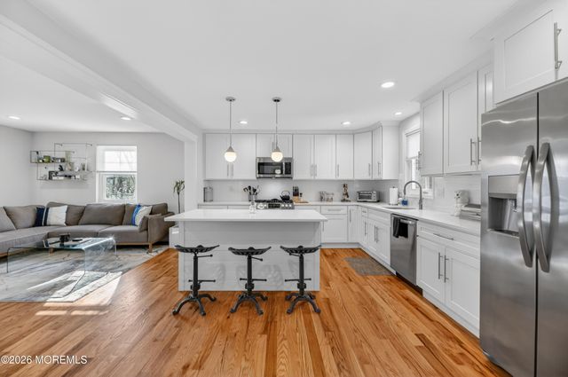 15 Mccoy Avenue, Metuchen, NJ 08840