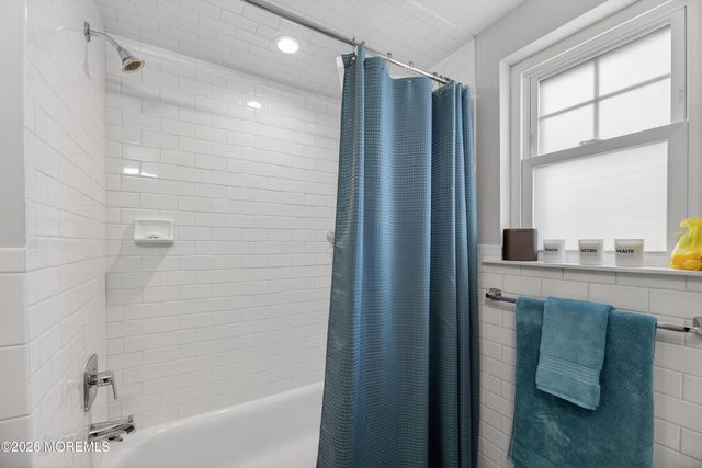 15 Mccoy Avenue, Metuchen, NJ 08840