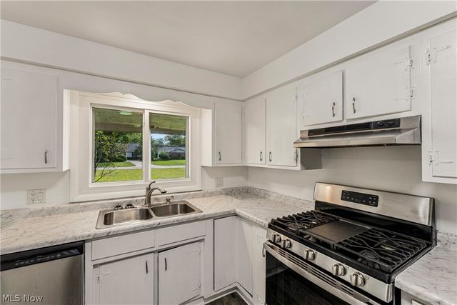 460 Long Street, Amherst, OH 44001