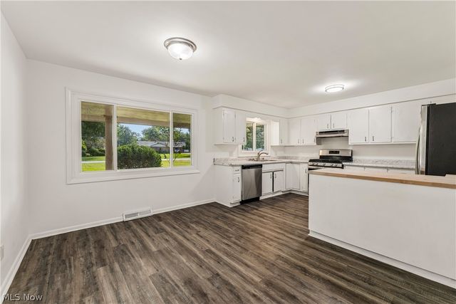 460 Long Street, Amherst, OH 44001