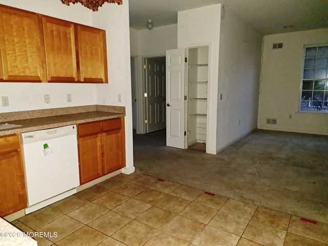 35 Fennel Court, Manchester, NJ 08759