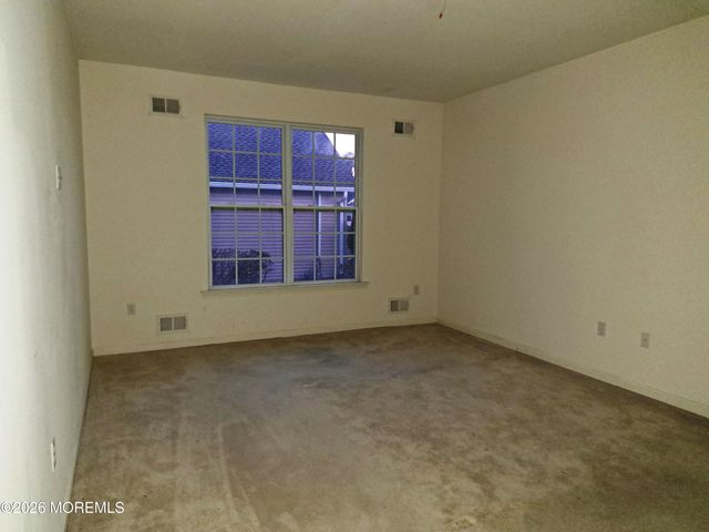 35 Fennel Court, Manchester, NJ 08759