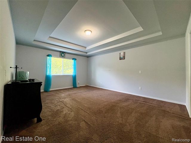 329 Beaver Run, Holly, MI 48442