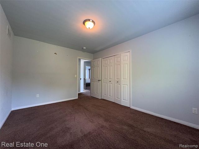 329 Beaver Run, Holly, MI 48442