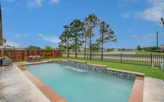 1918 Hollow Mist Lane, Pearland, TX 77581