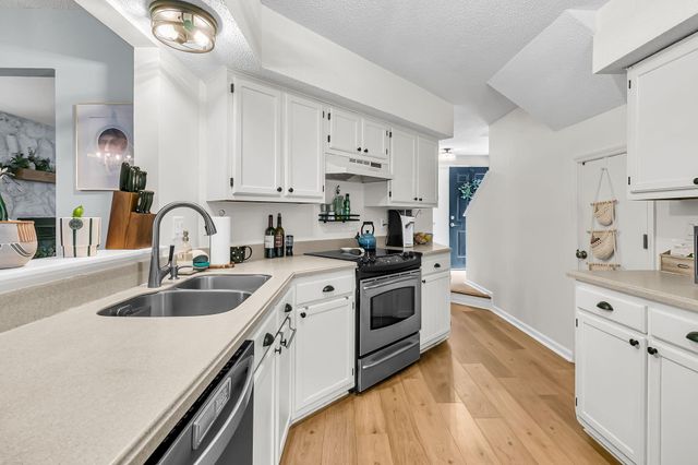 1415 Oaklanding Road, Mount Pleasant, SC 29464