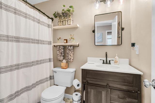 1415 Oaklanding Road, Mount Pleasant, SC 29464