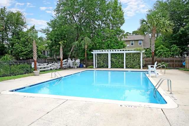 1415 Oaklanding Road, Mount Pleasant, SC 29464