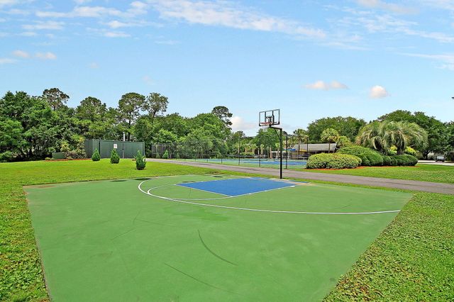 1415 Oaklanding Road, Mount Pleasant, SC 29464