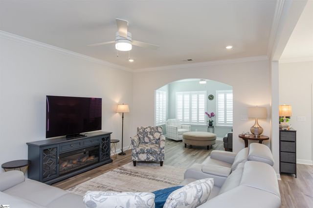 4239 Winding Ridge Lane, Boiling Springs, SC 29316