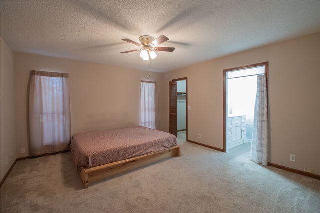 100 Pinedale Drive, St Marys, GA 31558