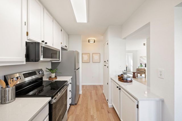 1218 Rhode Island Street 7, San Francisco, CA 94107