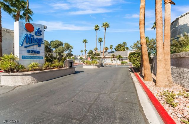 6250 West Flamingo Road 143, Las Vegas, NV 89103