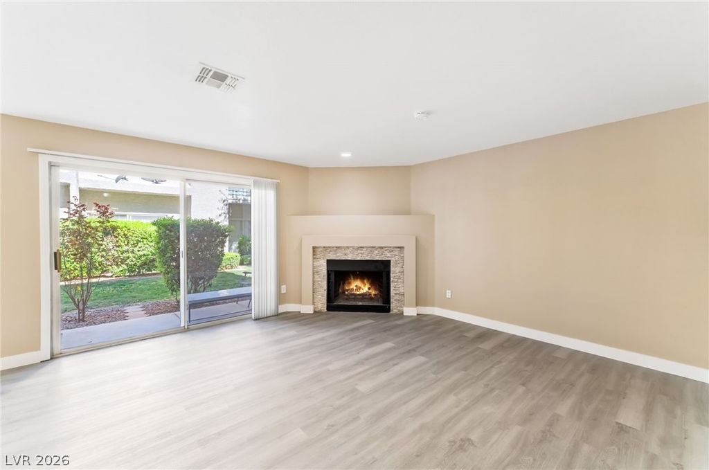 6250 West Flamingo Road 143, Las Vegas, NV 89103