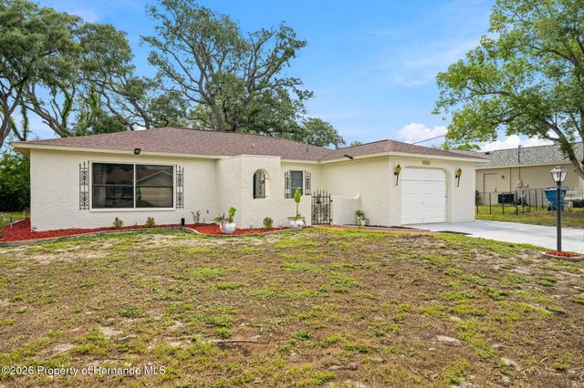 5431 Alderwood Street, Spring Hill, FL 34606
