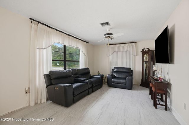 5431 Alderwood Street, Spring Hill, FL 34606