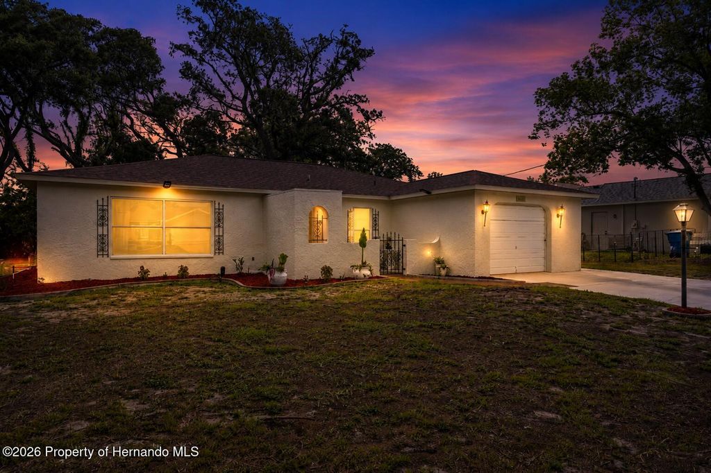 5431 Alderwood Street, Spring Hill, FL 34606
