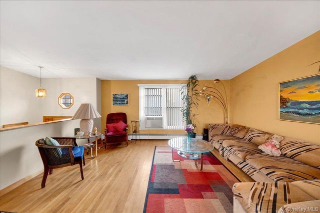 126 Patmore Avenue, Yonkers, NY 10710