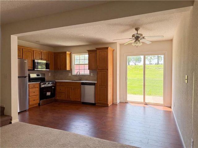 10559 E 46th Terrace, Kansas City, MO 64133