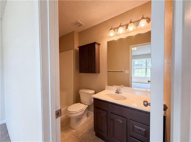 10559 E 46th Terrace, Kansas City, MO 64133