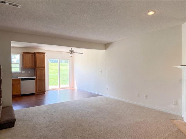 10559 E 46th Terrace, Kansas City, MO 64133