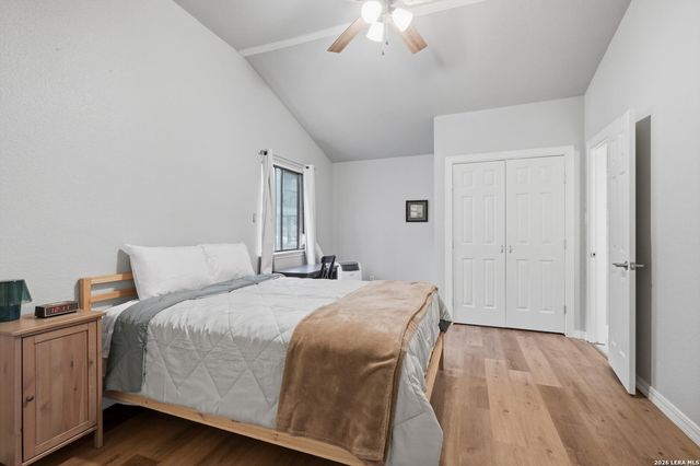 772 NW Pebble Beach Dr, Lakehills, TX 78063