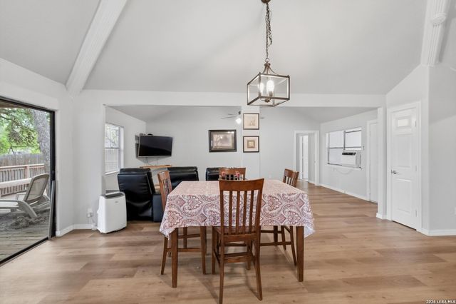 772 NW Pebble Beach Dr, Lakehills, TX 78063