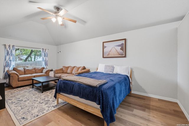 772 NW Pebble Beach Dr, Lakehills, TX 78063