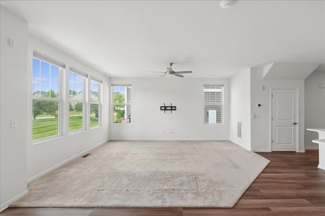 162 Waverly Court, Bloomingdale, IL 60108