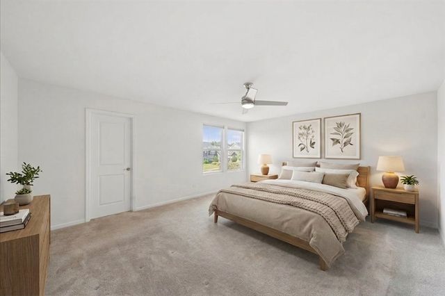 162 Waverly Court, Bloomingdale, IL 60108