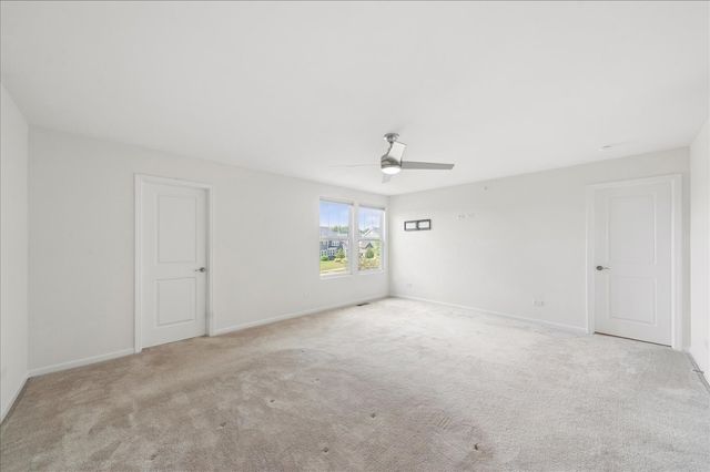 162 Waverly Court, Bloomingdale, IL 60108