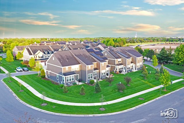 162 Waverly Court, Bloomingdale, IL 60108