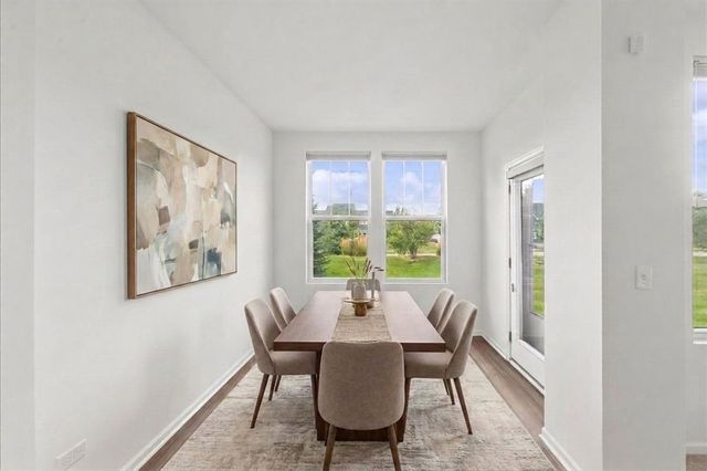 162 Waverly Court, Bloomingdale, IL 60108