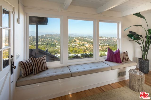 8595 Skyline Drive, Los Angeles, CA 90046