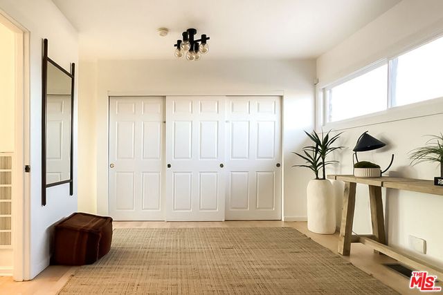 8595 Skyline Drive, Los Angeles, CA 90046