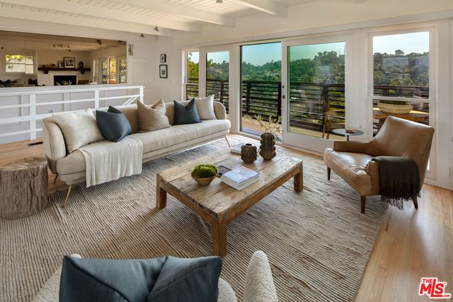 8595 Skyline Drive, Los Angeles, CA 90046