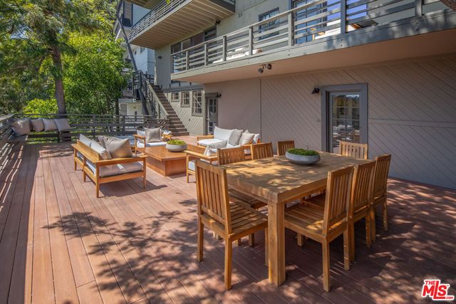 8595 Skyline Drive, Los Angeles, CA 90046