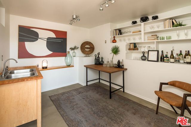 8595 Skyline Drive, Los Angeles, CA 90046