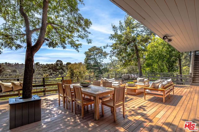 8595 Skyline Drive, Los Angeles, CA 90046