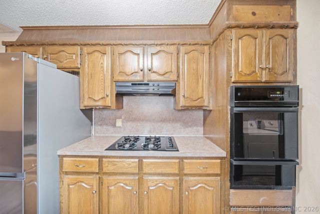 1011 E Teresa Avenue, Sapulpa, OK 74066