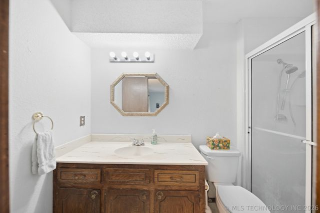 1011 E Teresa Avenue, Sapulpa, OK 74066