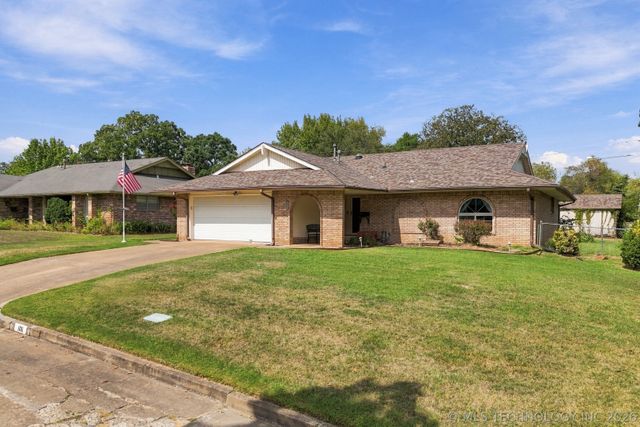 1011 E Teresa Avenue, Sapulpa, OK 74066