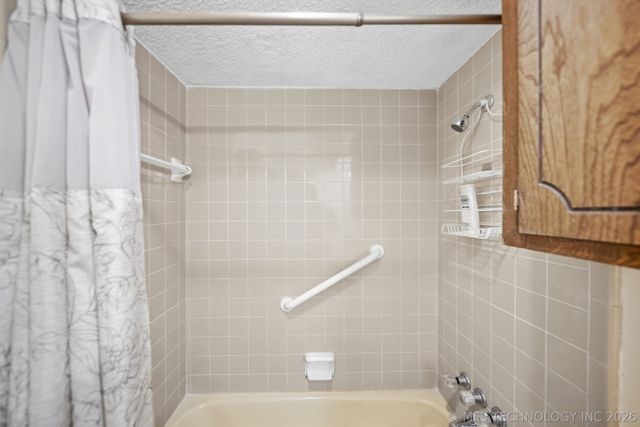 1011 E Teresa Avenue, Sapulpa, OK 74066