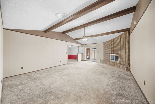 1011 E Teresa Avenue, Sapulpa, OK 74066