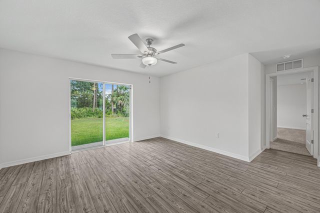 9350 104th Court, Vero Beach, FL 32967