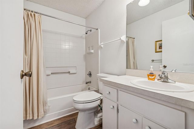 2504 NEW HAVEN CIRCLE, Sun City Center, FL 33573