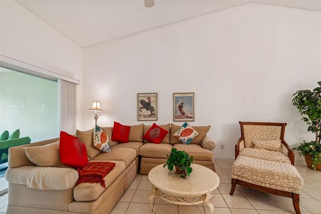 2504 NEW HAVEN CIRCLE, Sun City Center, FL 33573