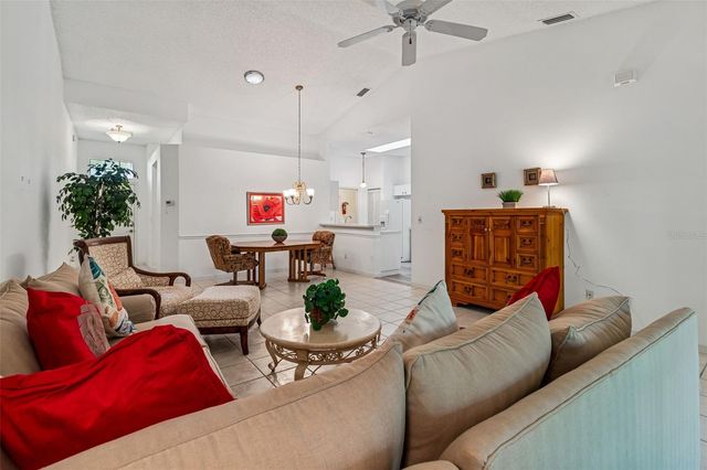 2504 NEW HAVEN CIRCLE, Sun City Center, FL 33573