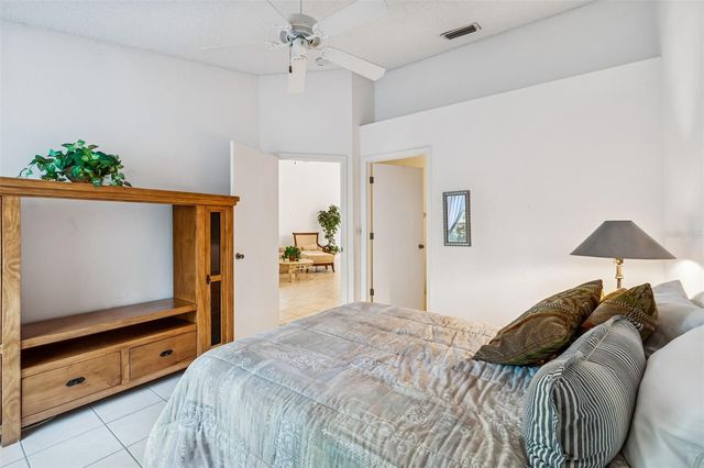 2504 NEW HAVEN CIRCLE, Sun City Center, FL 33573